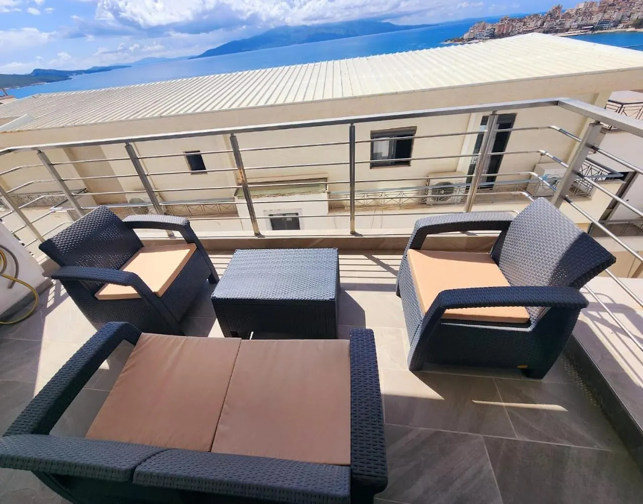 Design Sea View Apartment Саранда